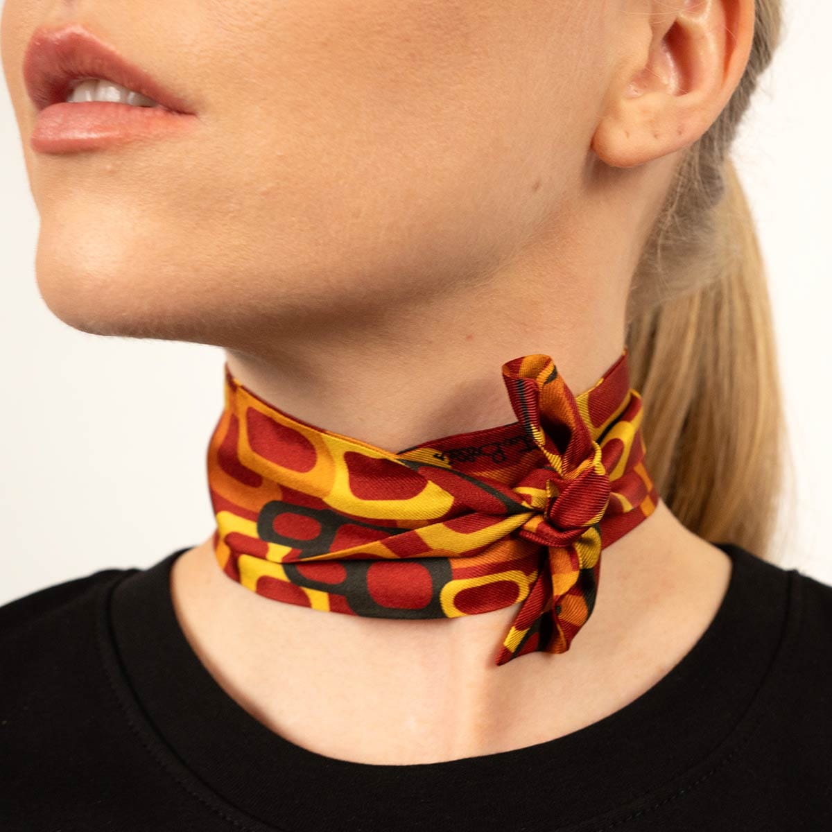 Pañuelo Twilly seda detalle perfecto para invitada